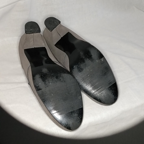 Tictactoes leather gray heels size 10W - Picture 4 of 8
